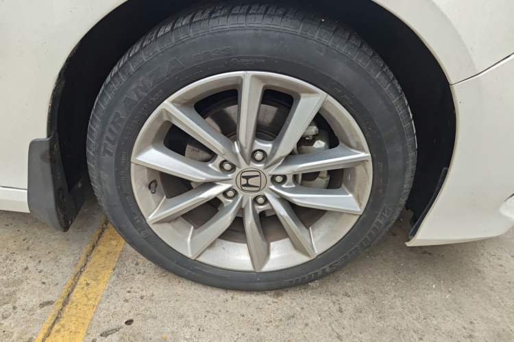 Used Honda Accord 2022 260TURBO Luxury Edition Right Front Wheel Hub