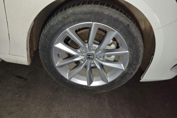Used Honda Accord 2022 260TURBO Luxury Edition Right Front Wheel Hub