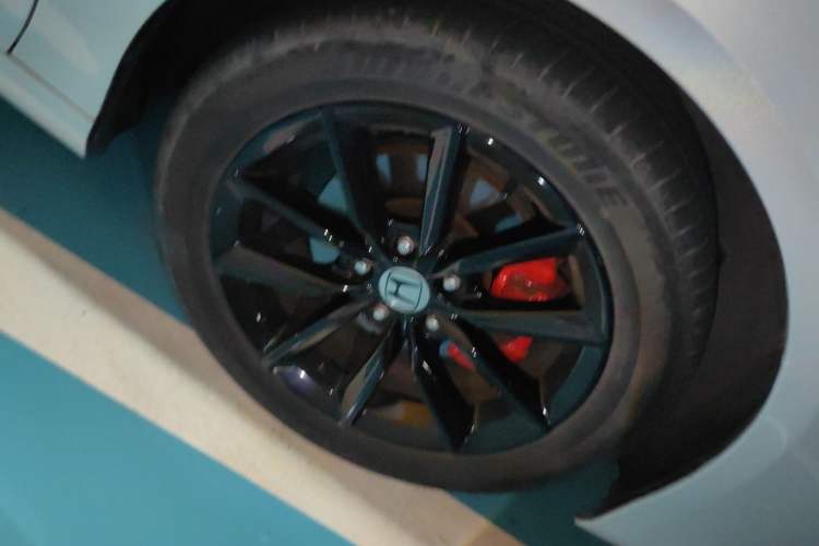 Used Honda Accord 2022 260TURBO Luxury Edition Right Front Wheel Hub