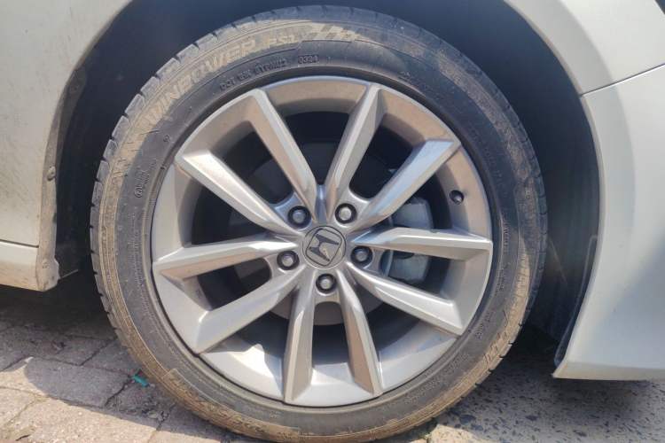 Used Honda Accord 2022 260TURBO Luxury Edition Right Front Wheel Hub