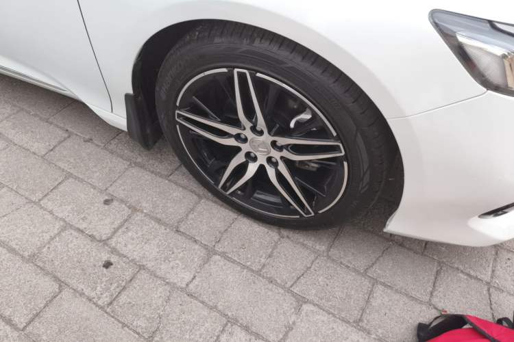 Used Honda Accord 2022 260TURBO Phantom Night · Prestige Edition Right Front Wheel Hub