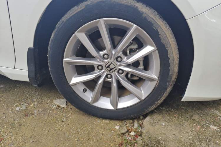 Used Honda Accord 2022 260TURBO Luxury Edition Right Front Wheel Hub