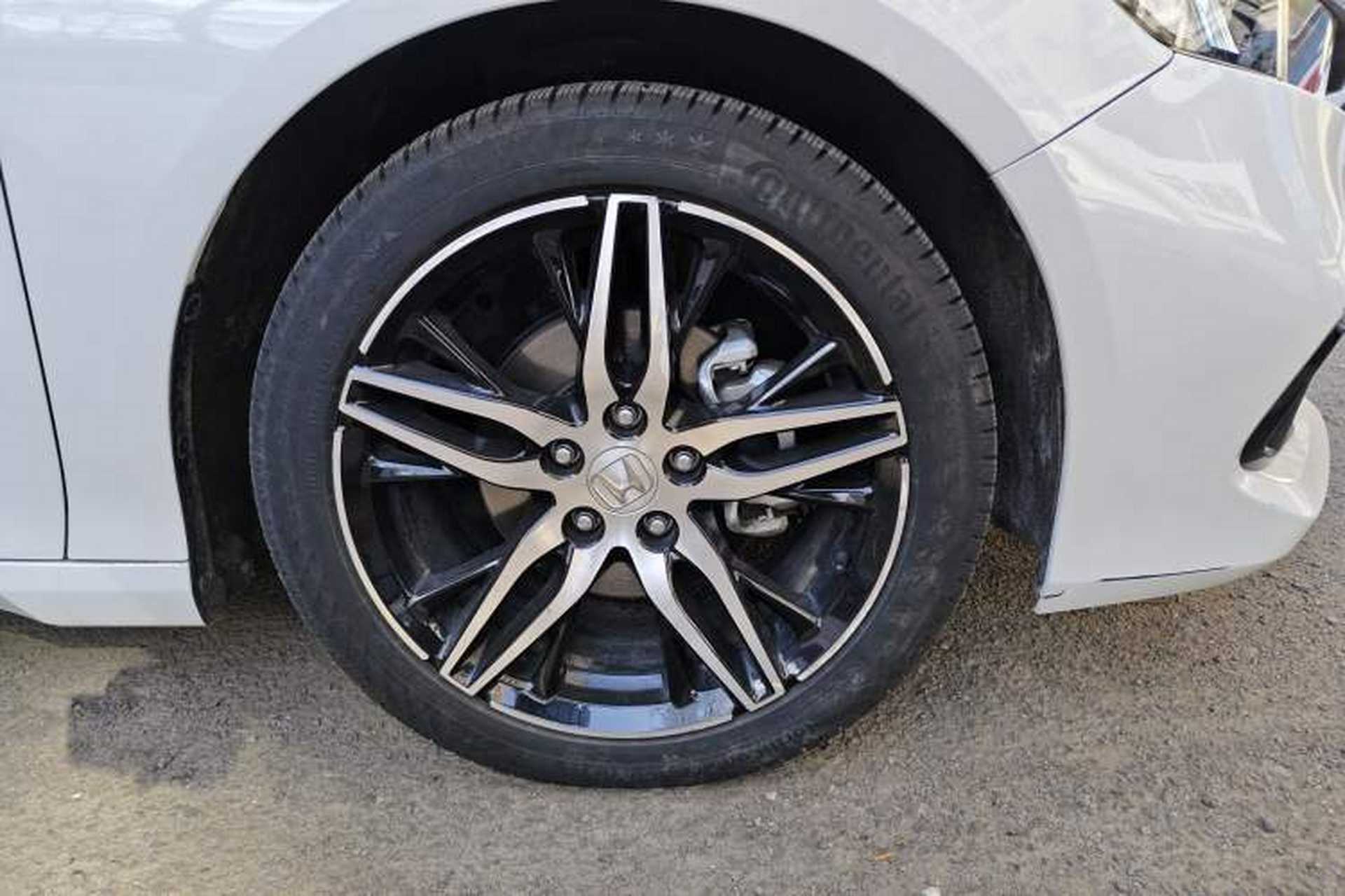 Used Honda Accord 2022 260TURBO Phantom Night · Prestige Edition Right Front Wheel Hub