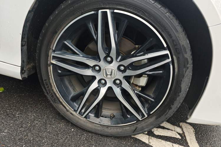 Used Honda Accord 2022 260TURBO Phantom Night · Prestige Edition Right Front Wheel Hub