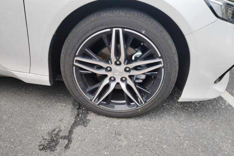 Used Honda Accord 2022 260TURBO Phantom Night · Prestige Edition Right Front Wheel Hub