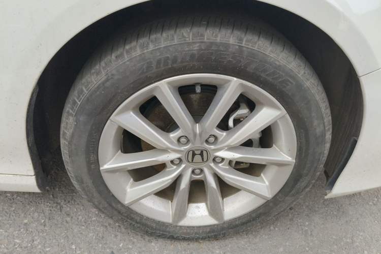 Used Honda Accord 2022 260TURBO Comfort Edition Right Front Wheel Hub