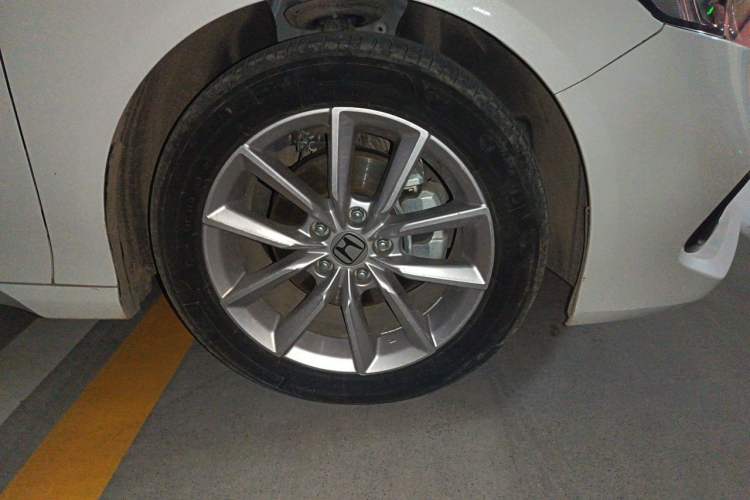 Used Honda Accord 2022 260TURBO Luxury Edition Right Front Wheel Hub