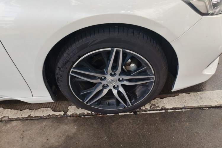 Used Honda Accord 2022 260TURBO Phantom Night · Prestige Edition Right Front Wheel Hub