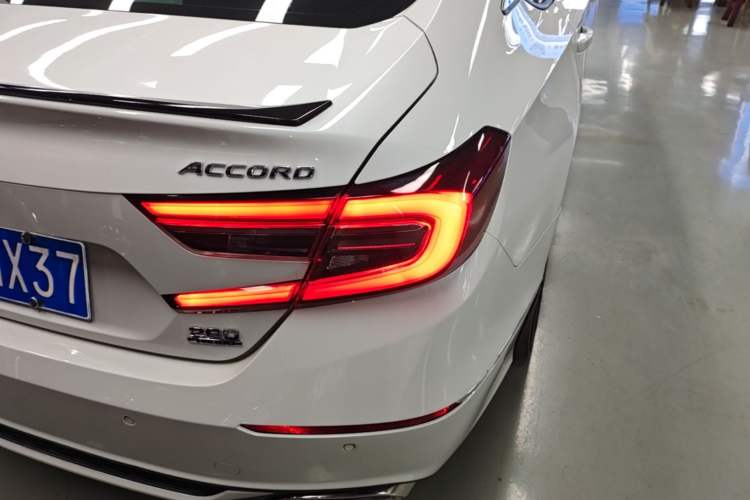 Used Honda Accord 2022 260TURBO Phantom Night · Prestige Edition Right Rear Taillight