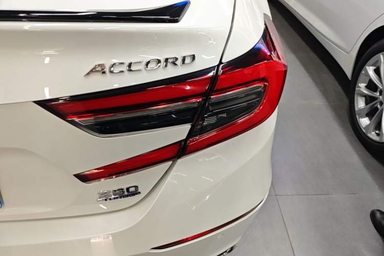 Used Honda Accord 2022 260TURBO Phantom Night · Prestige Edition Right Rear Taillight