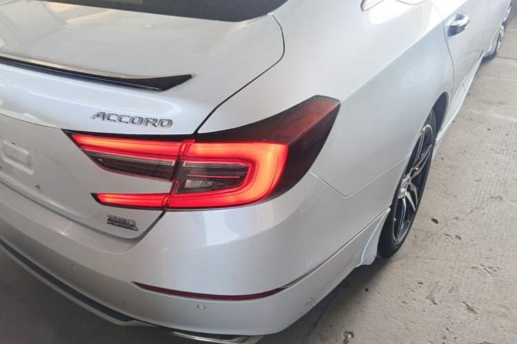 Used Honda Accord 2022 260TURBO Phantom Night · Prestige Edition Right Rear Taillight