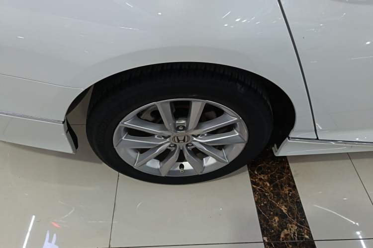 Used Honda Accord 2022 260TURBO Luxury Edition Right Rear Wheel Hub