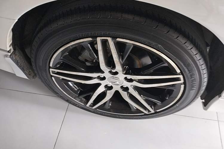 Used Honda Accord 2022 260TURBO Phantom Night · Prestige Edition Right Rear Wheel Hub