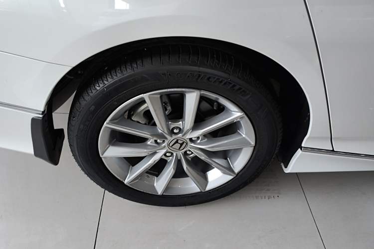 Used Honda Accord 2022 260TURBO Luxury Edition Right Rear Wheel Hub