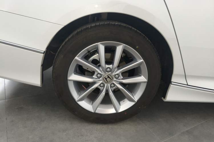 Used Honda Accord 2022 260TURBO Luxury Edition Right Rear Wheel Hub