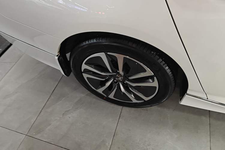 Used Honda Accord 2022 Xing·Hybrid 2.0L Xingling Version Right Rear Wheel Hub