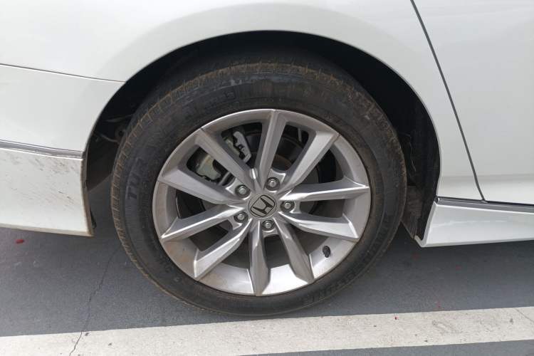 Used Honda Accord 2022 260TURBO Luxury Edition Right Rear Wheel Hub