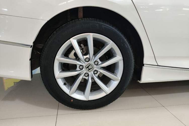 Used Honda Accord 2022 260TURBO Luxury Edition Right Rear Wheel Hub