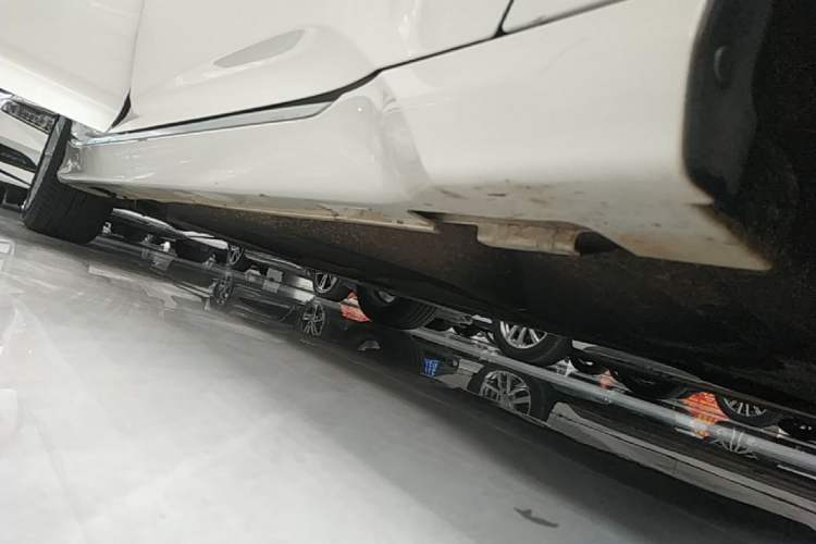 Used Honda Accord 2022 260TURBO Luxury Edition Right Side Sill