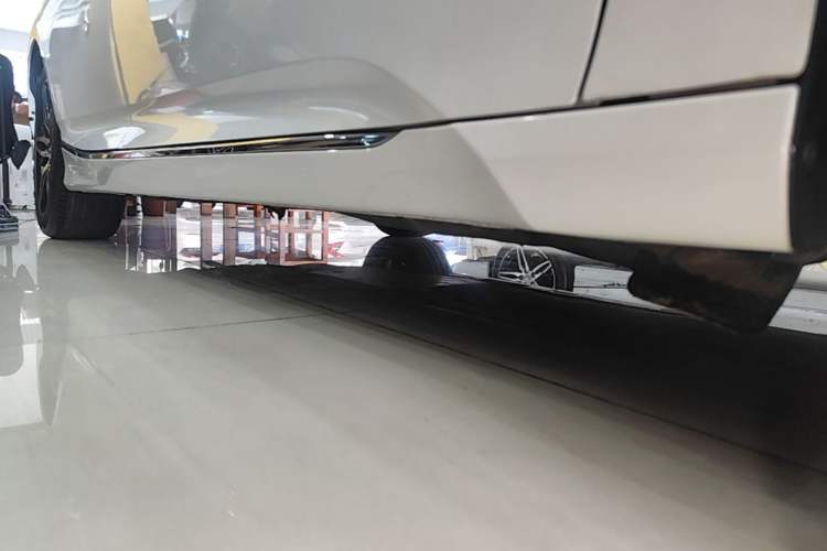 Used Honda Accord 2022 260TURBO Phantom Night · Prestige Edition Right Side Sill
