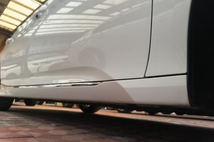 Used Honda Accord 2022 260TURBO Luxury Edition Right Side Sill