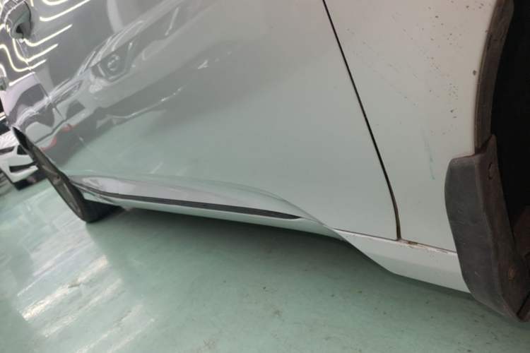 Used Honda Accord 2022 260TURBO Luxury Edition Right Side Sill