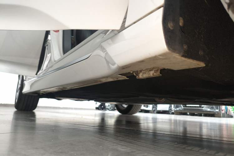 Used Honda Accord 2022 260TURBO Luxury Edition Right Side Sill