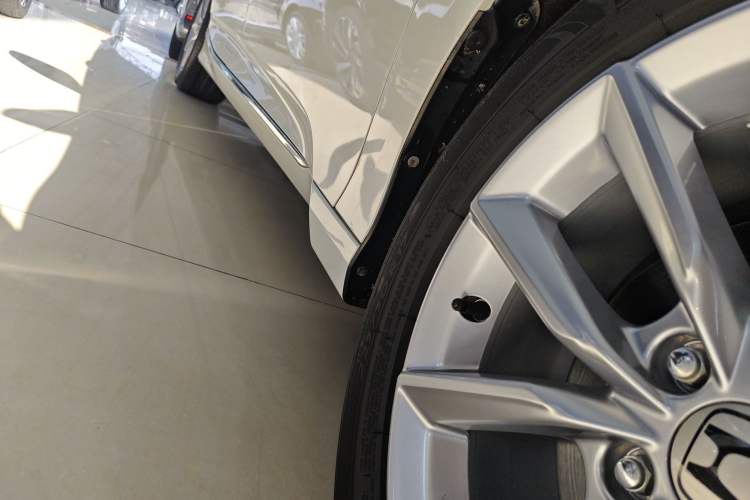 Used Honda Accord 2022 260TURBO Luxury Edition Right Side Sill
