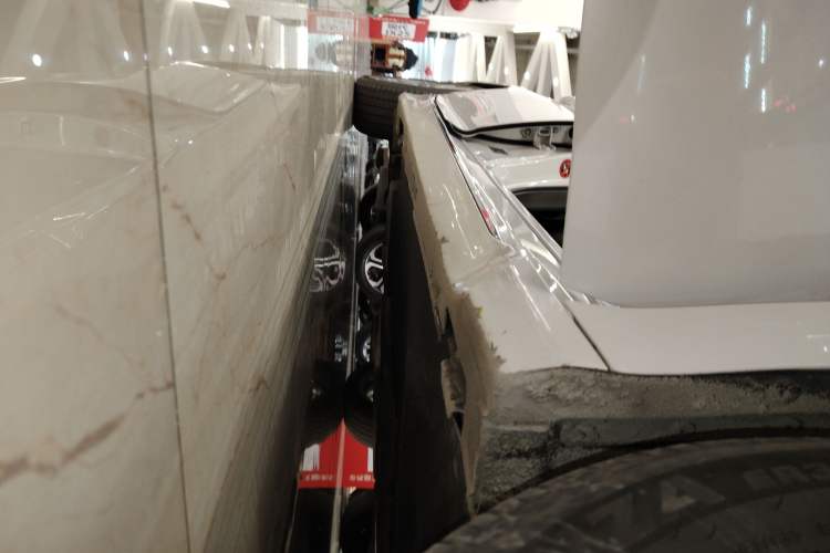 Used Honda Accord 2022 260TURBO Luxury Edition Right Side Sill