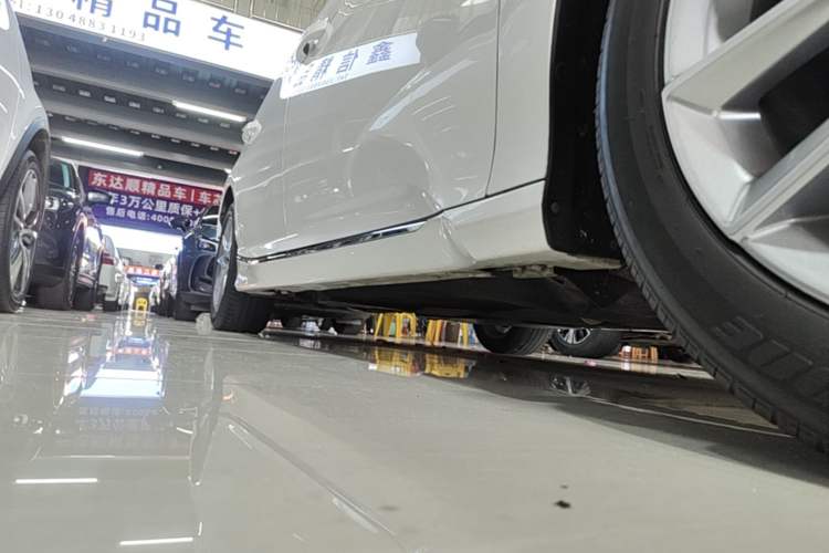 Used Honda Accord 2022 260TURBO Luxury Edition Right Side Sill