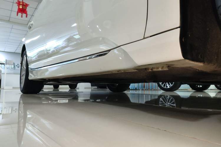 Used Honda Accord 2022 260TURBO Luxury Edition Right Side Sill