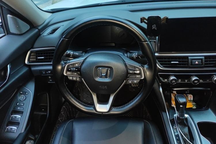 Used Honda Accord 2022 260TURBO Phantom Night · Prestige Edition Steering Wheel