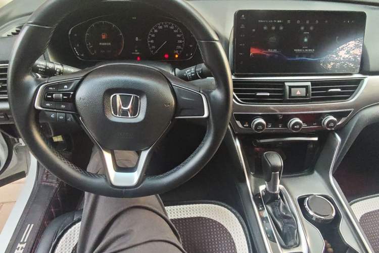 Used Honda Accord 2022 260TURBO Luxury Edition Steering Wheel