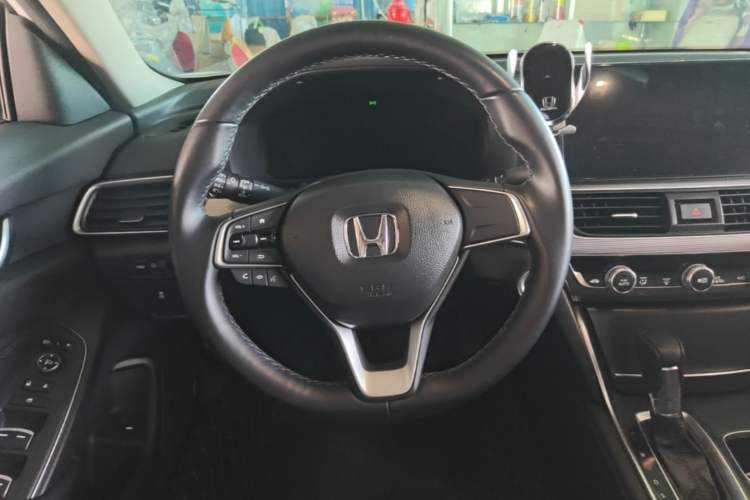 Used Honda Accord 2022 260TURBO Luxury Edition Steering Wheel