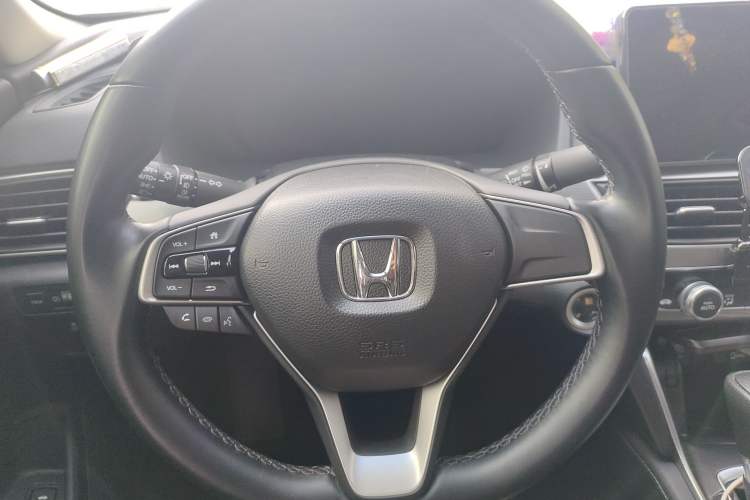 Used Honda Accord 2022 260TURBO Luxury Edition Steering Wheel