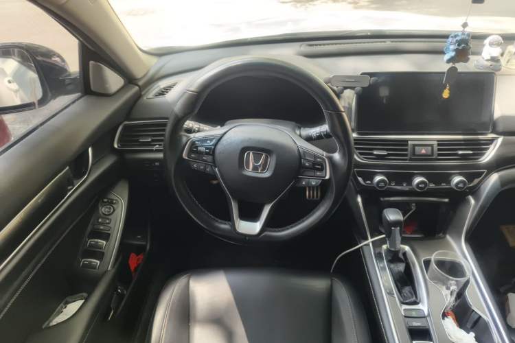 Used Honda Accord 2022 260TURBO Phantom Night · Prestige Edition Steering Wheel