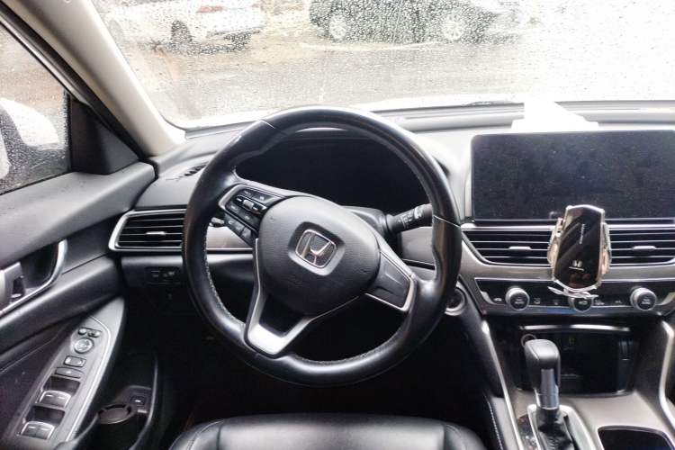 Used Honda Accord 2022 260TURBO Luxury Edition Steering Wheel