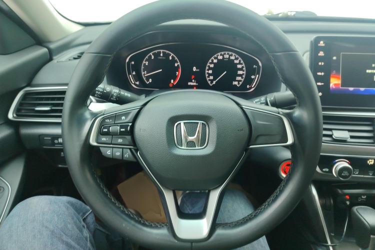 Used Honda Accord 2022 260TURBO Luxury Edition Steering Wheel