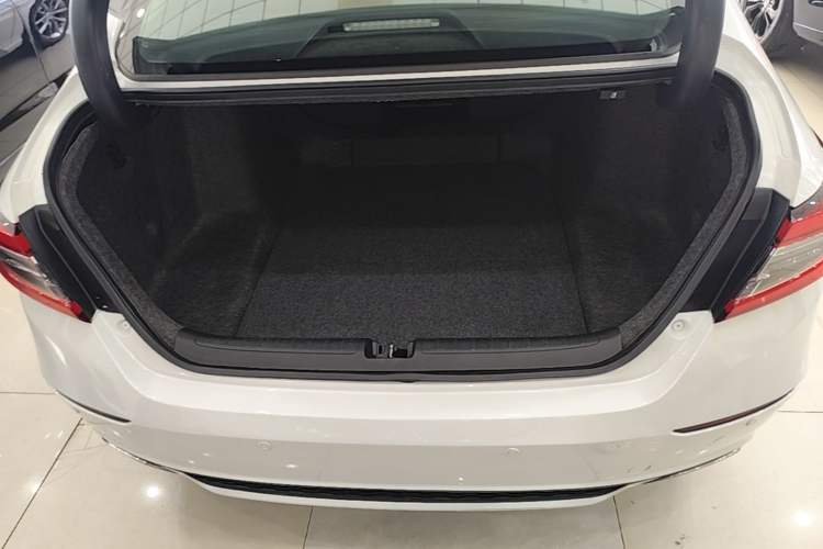 Used Honda Accord 2022 260TURBO Luxury Edition Trunk
