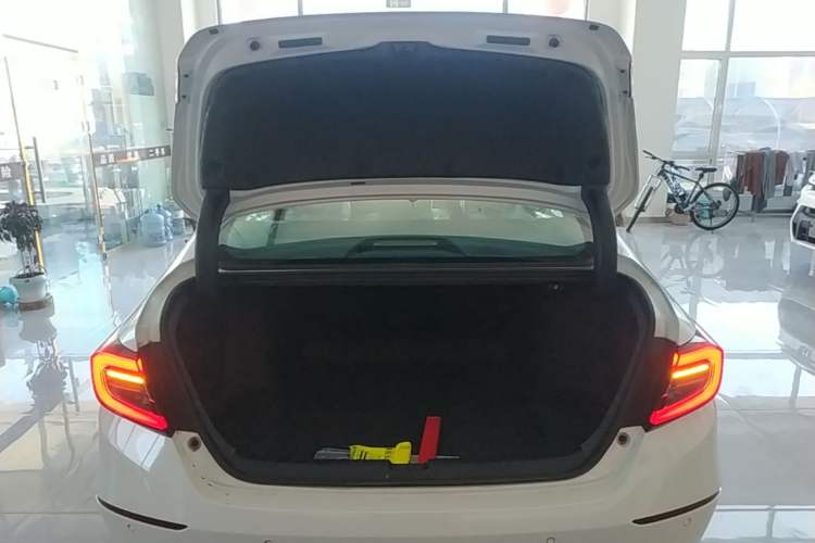Used Honda Accord 2022 Xing·Hybrid 2.0L Phantom Night·Sharp Intelligence Edition Trunk