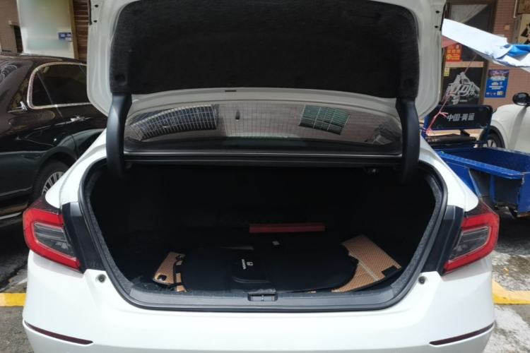Used Honda Accord 2022 Xingyue L Hybrid 2.0L Rui Ku Edition Trunk