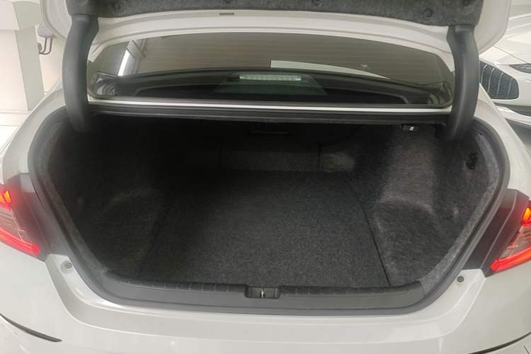 Used Honda Accord 2022 260TURBO Phantom Night · Prestige Edition Trunk
