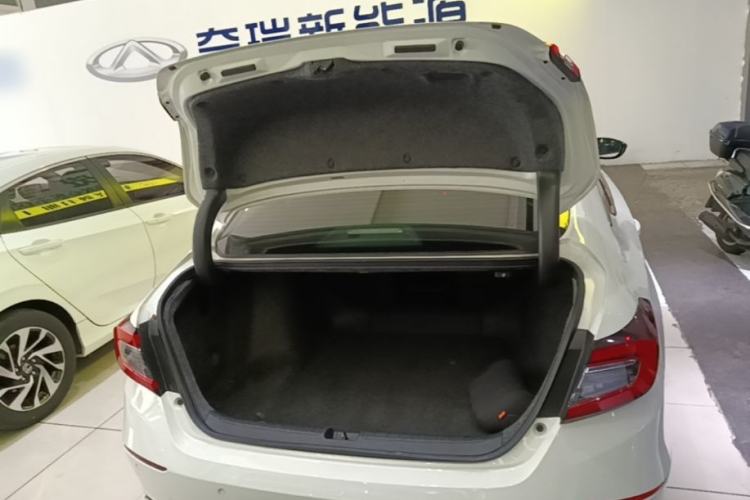 Used Honda Accord 2022 260TURBO Phantom Night · Prestige Edition Trunk