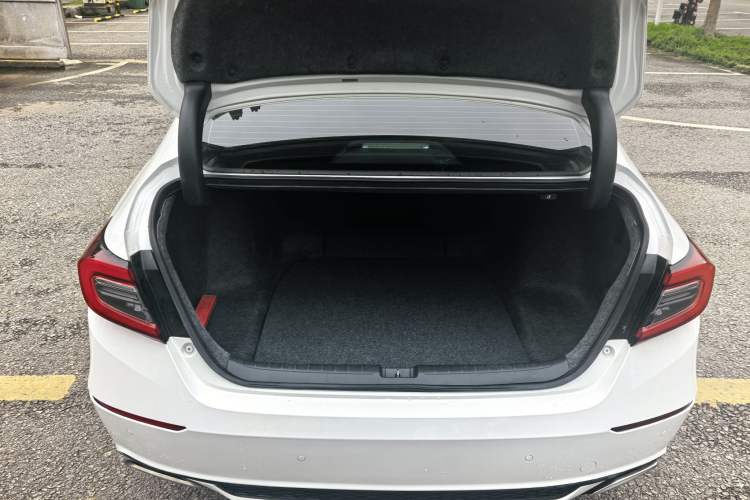 Used Honda Accord 2022 260TURBO Luxury Edition Trunk