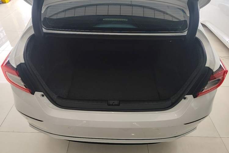 Used Honda Accord 2022 Xing·Hybrid 2.0L Phantom Night·Sharp Intelligence Edition Trunk