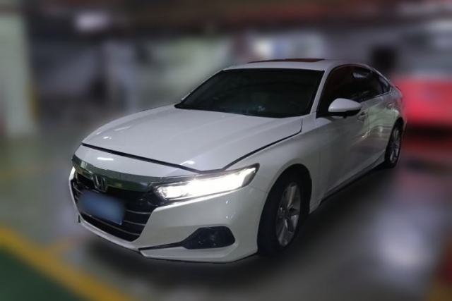 Ojetý Honda Accord 2022 260TURBO Luxury Edition
