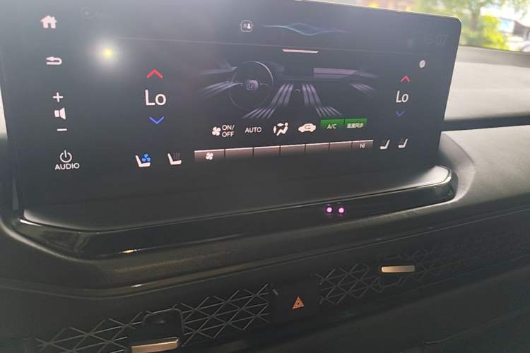 Used Honda Accord 2023 260TURBO Excellence Edition Audio And AC Panel