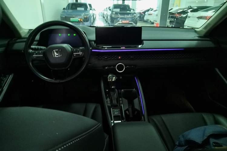 Used Honda Accord 2023 260TURBO Smart Enjoyment Version Center Console