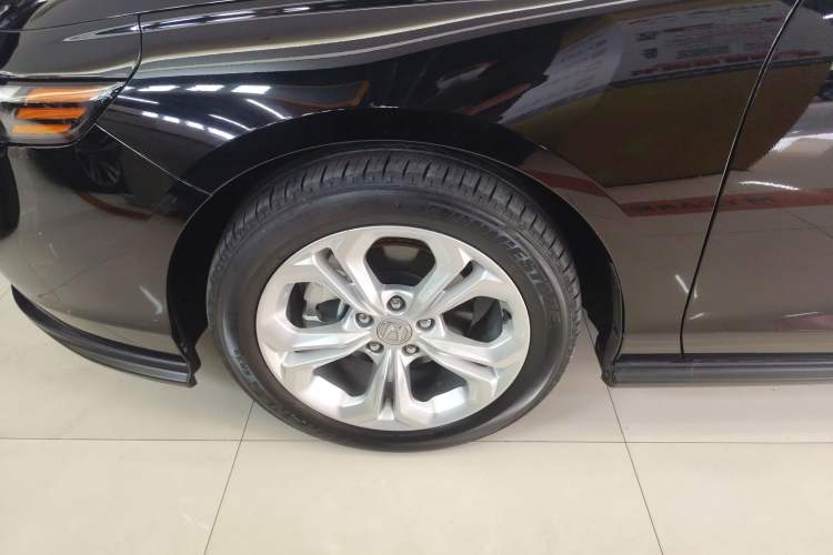 Used Honda Accord 2023 260TURBO Smart Enjoyment Version Exterior 4