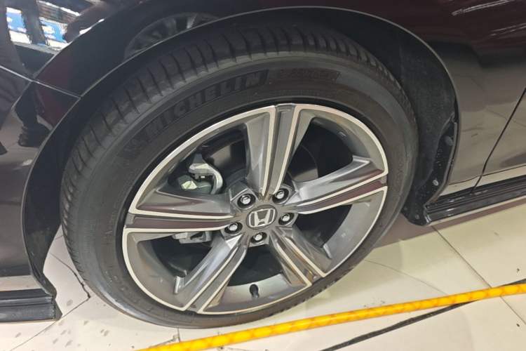 Used Honda Accord 2023 260TURBO Excellence Edition Left Front Wheel Hub